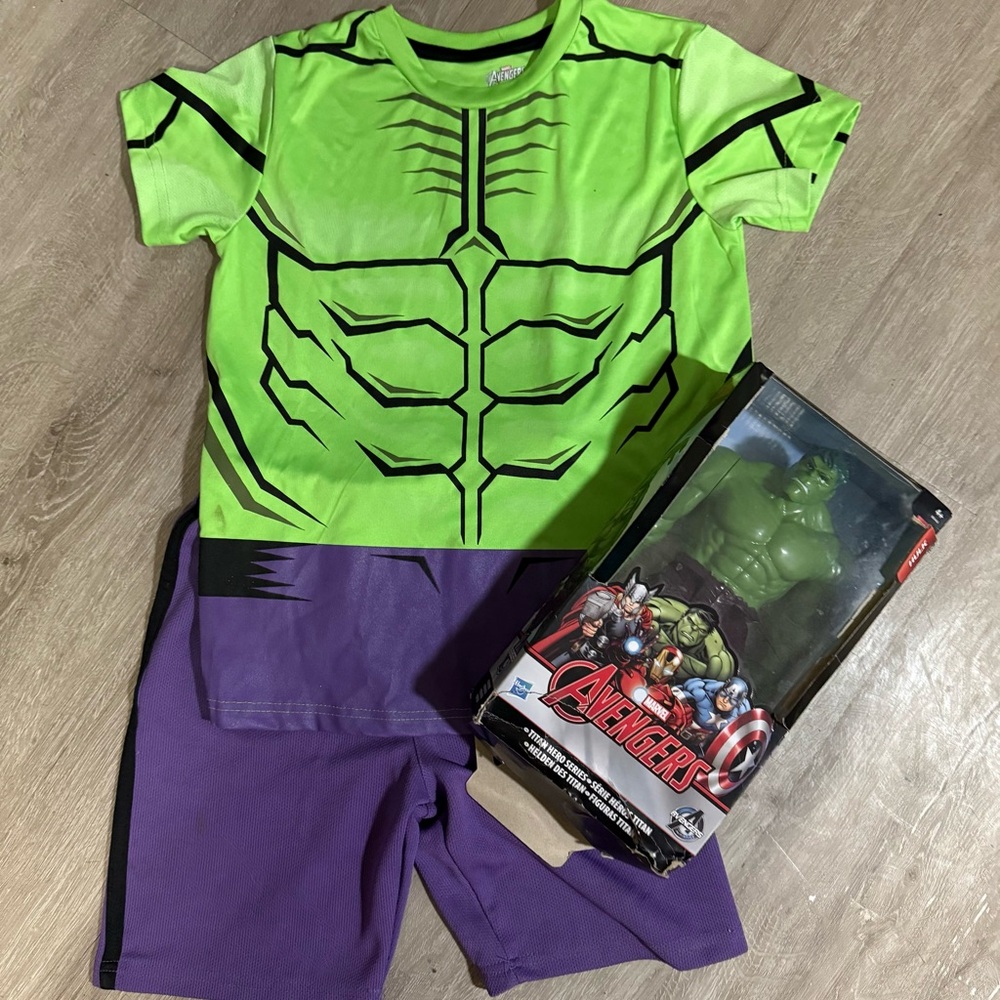 Boys Hulk costume with hulk action figure